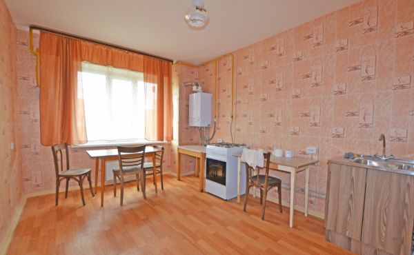 Просторная однокомнатная квартира в Волоколамске (БРОНЬ)